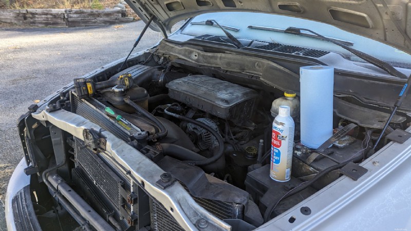 最適なパフォーマンスを得るためにスロットルボディを清掃するためのステップバイステップガイド 