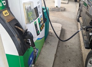 車の中でディーゼルとガソリンを混合することによる影響 