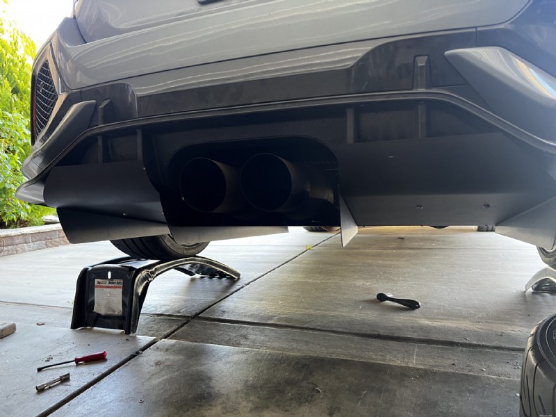 2019 ホンダ シビック タイプ R を元気づける:ダウンフォースの変更でスピードを向上 