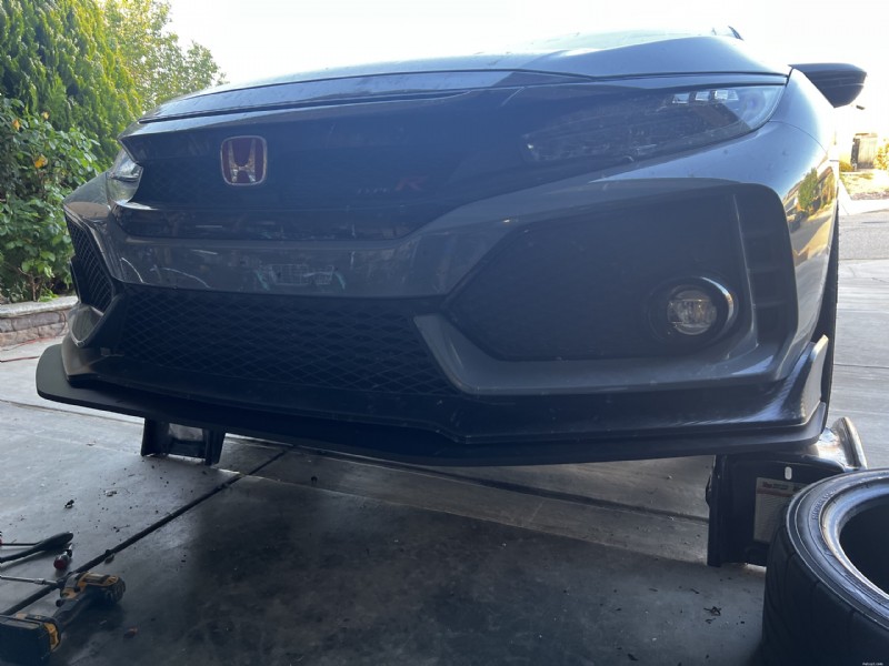 2019 ホンダ シビック タイプ R を元気づける:ダウンフォースの変更でスピードを向上 