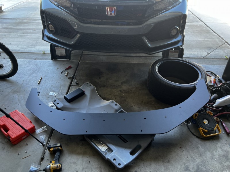 2019 ホンダ シビック タイプ R を元気づける:ダウンフォースの変更でスピードを向上 