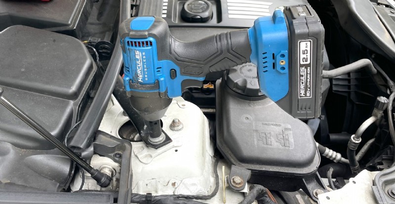 20V Hercules 3/8 インチ コンパクト インパクト レンチ:強力、正確、耐久性 – フルレビュー 