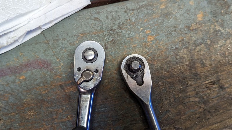 性能を長持ちさせるためにラチェットを徹底的に掃除する方法 