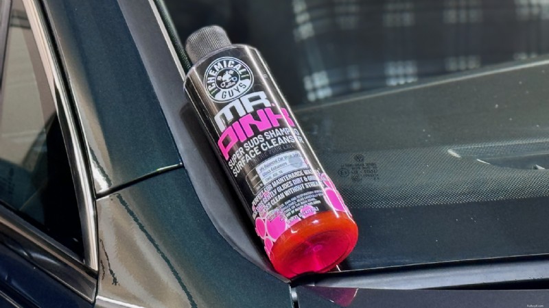Chemical Guys ガントレット レビュー:最新製品でディテールを簡素化 