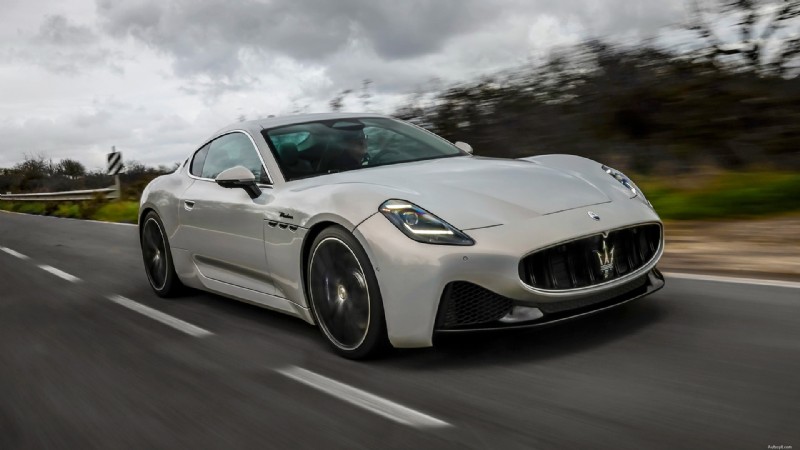 自動車の「GT」の意味を解読する 