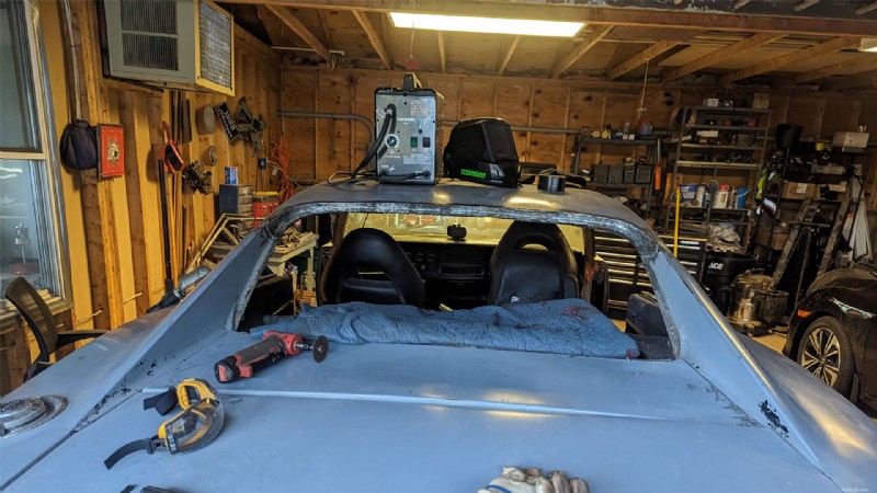 Harbor Freight Chicago 電気フラックスコア溶接機:DIY 溶接機への賢明な投資 