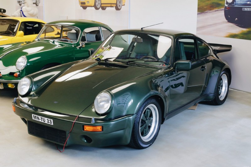 Ruf の遺産:世界有数のスーパーカー ビルダーの 1 つを深く掘り下げる 