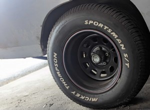車のタイヤが黒い理由 – 証明された説明 