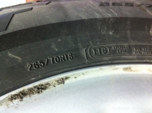 あなたのトラックのタイヤが州検査に不合格になった理由:正しい定格荷重の重要性 