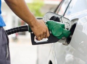 一般的な車の排気問題のトラブルシューティングに関する専門家ガイド 