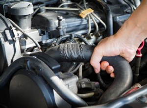車のラジエーター ホースの問題の診断:専門家のヒントと解決策 