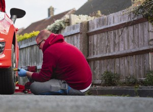 実証済みの DIY メンテナンスのヒントでお金を節約し、車の寿命を延ばしましょう 