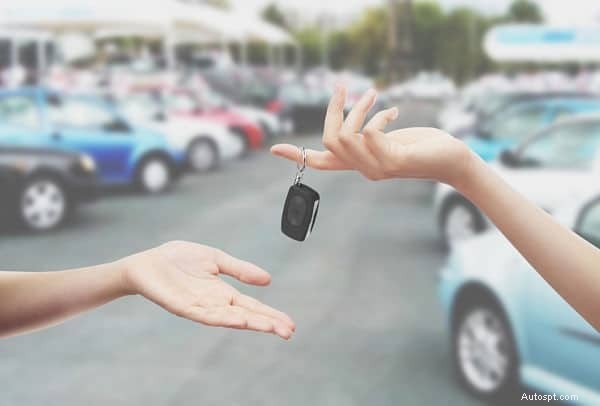 過剰な支払いをせずに中古車を購入するための究極のガイド 