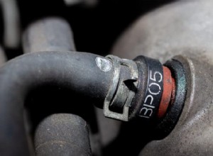 欠陥のある PCV バルブを特定し、交換コストを把握する 