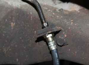 あなたの車に直ちにブレーキ整備が必要な 10 の明らかな兆候 