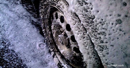 冬の洗車：あなたの車を守り、安全を確保します 